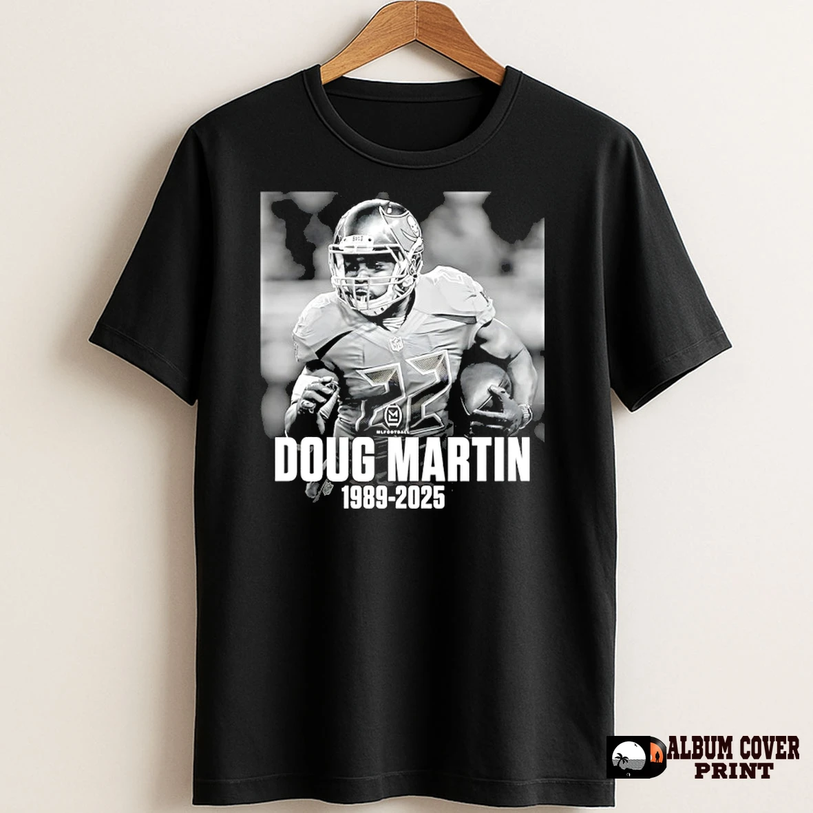 Original Rest In Peace Buccaneers Superstar Running Back Doug Martin 1989 2025 T Shirt Sweater